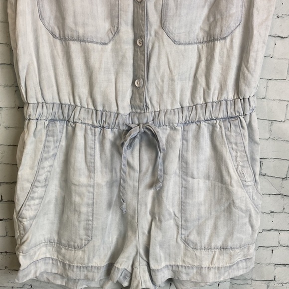 Cloth and Stone Chambray Utility Romper XS Sleeveless Tie Waist vacation coastal - Picture 9 of 16